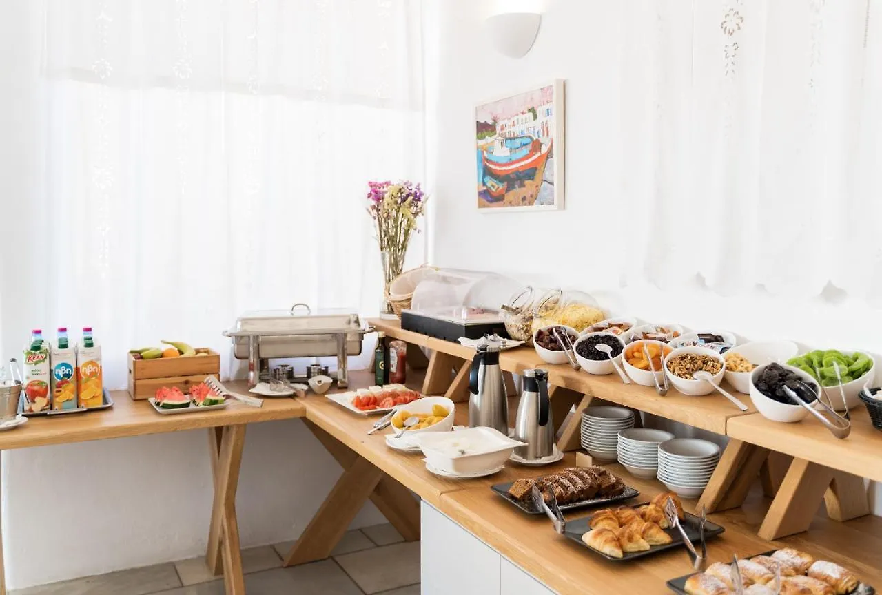 Rhenia Hotel Tourlos