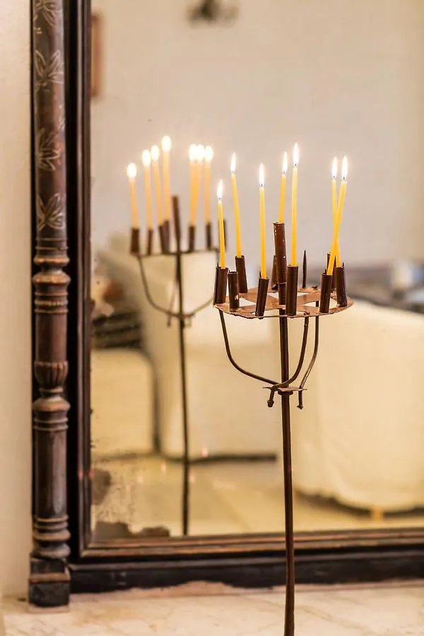 Rhenia Hotel Tourlos