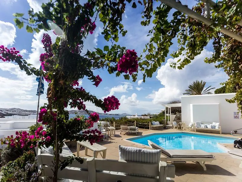 Rhenia Hotel Tourlos 4*,